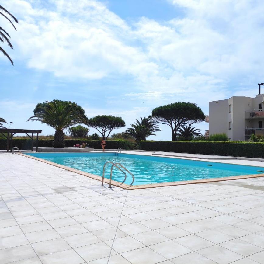 Les Capitelles 5 - Acces Direct A La Plage Depuis Le Jardin - T2 Avec Cabine - 6 Pers - Jardin - Piscine - Parking Saint-Cyprien  Bagian luar foto